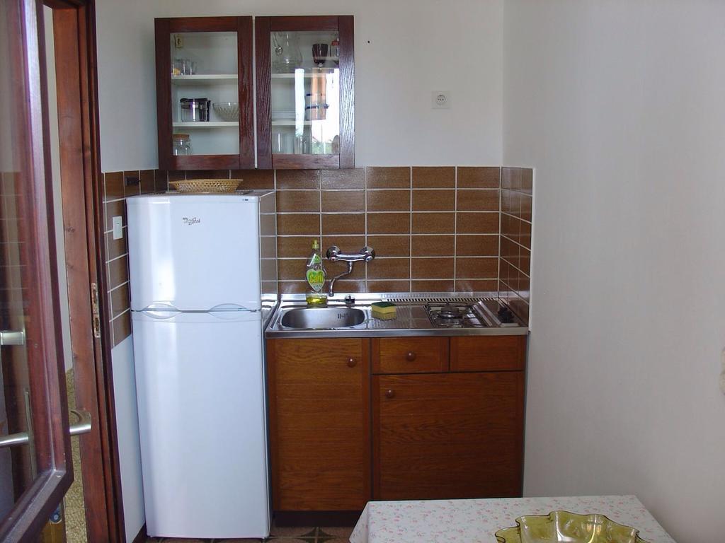 ביבינייה Apartments And Rooms Mirjana מראה חיצוני תמונה